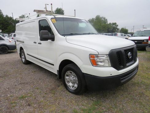 Used 2020 Nissan NV 2500 SV w/ Navigation Package RWD image 3