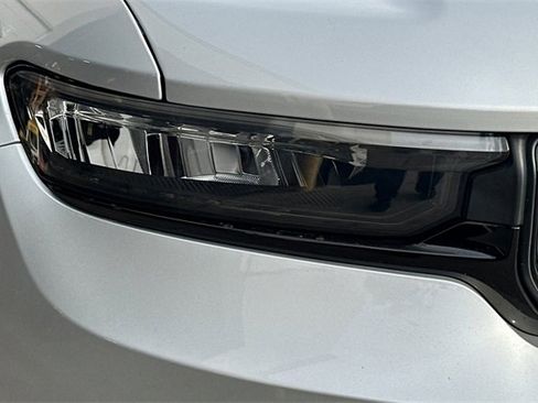 Used 2021 Jeep Grand Cherokee L Altitude image 8