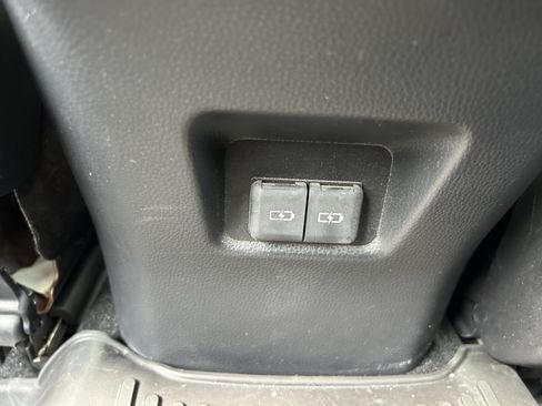 Certified 2023 Toyota RAV4 XLE Premium AWD/4WD image 19