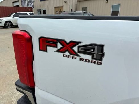 Used 2024 Ford F250 XLT w/ FX4 Off-Road Package AWD/4WD image 17