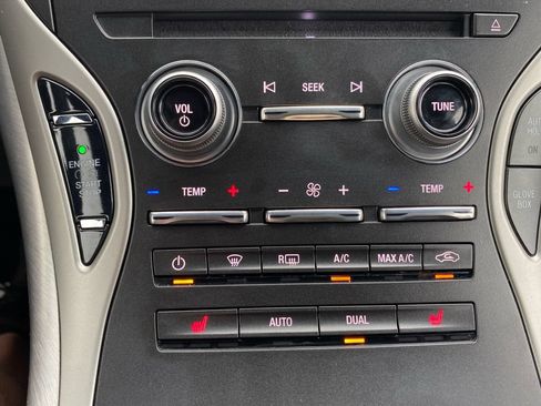 Used 2019 Lincoln Nautilus FWD image 28