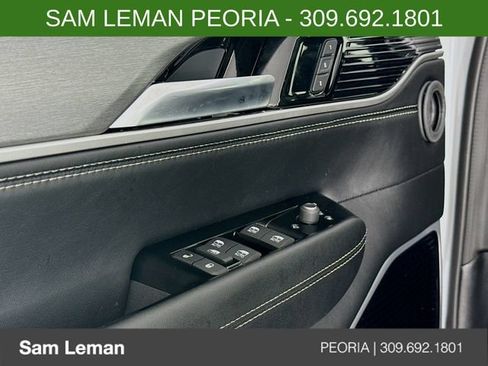 New 2026 Jeep Grand Wagoneer L Limited AWD/4WD image 18