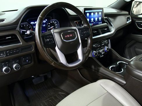 Used 2021 GMC Yukon XL SLT w/ SLT Luxury Plus Package image 5