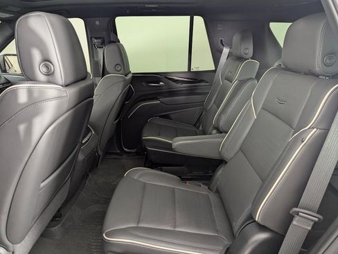 Used 2024 Cadillac Escalade Sport w/ LPO, ONYX Package image 16