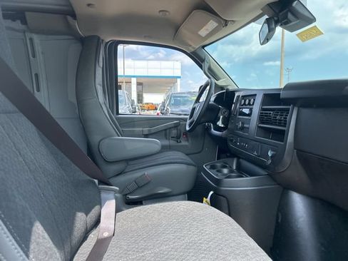 New 2025 Chevrolet Express 2500 RWD image 33