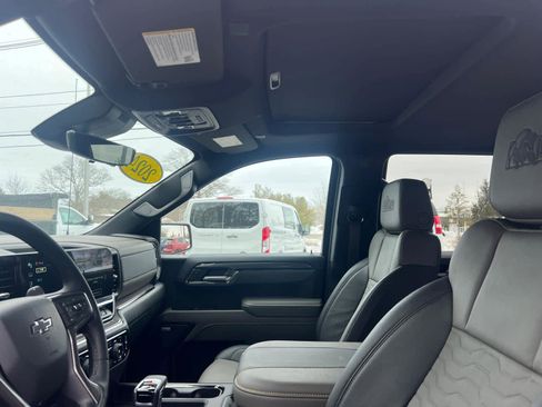 Used 2024 Chevrolet Silverado 1500 ZR2 w/ ZR2 Bison Edition image 12