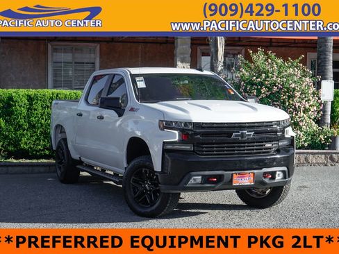Used 2021 Chevrolet Silverado 1500 LT Trail Boss w/ Convenience Package II image 1