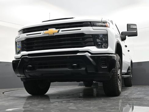 Used 2025 Chevrolet Silverado 2500 Custom w/ Custom Value Package AWD/4WD image 27