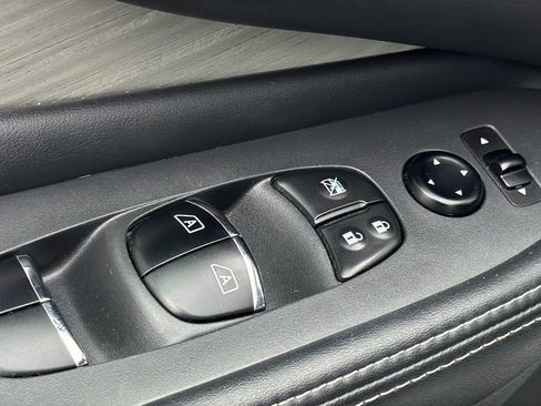 Used 2016 Nissan Murano SL AWD/4WD image 21