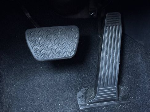 Certified 2025 Toyota RAV4 XLE AWD/4WD image 45