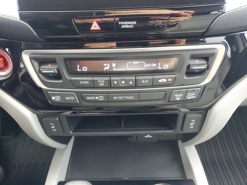 Certified 2017 Honda Ridgeline RTL-E image 8