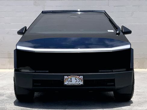 Used 2024 Tesla Cybertruck Cyberbeast AWD/4WD image 6