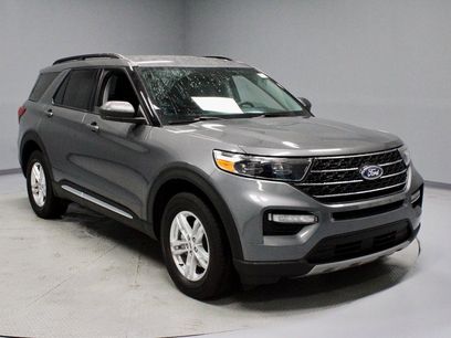 Certified 2023 Ford Explorer XLT w/ Equipment Group 202A