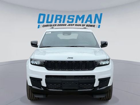 New 2025 Jeep Grand Cherokee L Altitude image 6