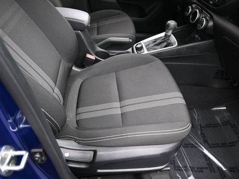 Used 2022 Hyundai Venue SEL FWD image 37