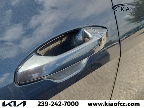 Certified 2023 Kia Sportage EX FWD image 7
