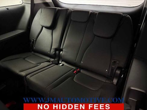 Used 2025 Kia Carnival SX Prestige image 17