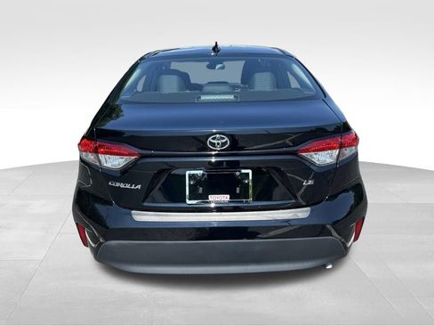 Used 2024 Toyota Corolla LE FWD image 4