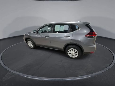 Used 2018 Nissan Rogue S image 6