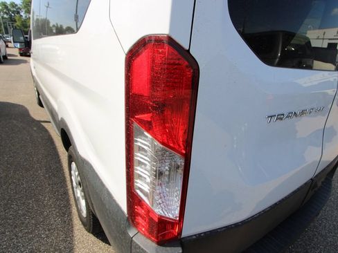Used 2025 Ford Transit 350 XLT RWD image 14