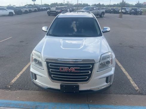 Used 2017 GMC Terrain SLT w/ Open Road Package image 2