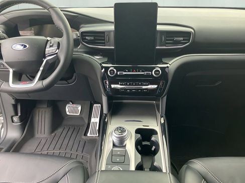 Used 2023 Ford Explorer ST w/ Equipment Group 401A image 21