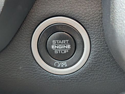 Used 2022 RAM 2500 Laramie AWD/4WD image 23