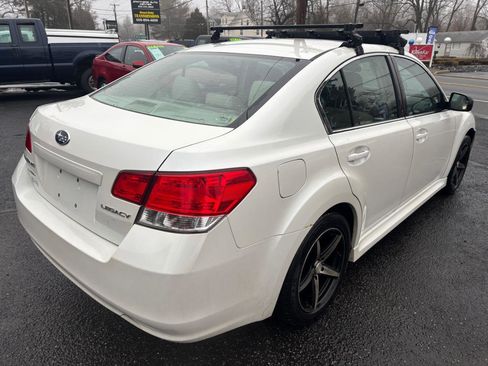 Used 2013 Subaru Legacy 2.5i image 5