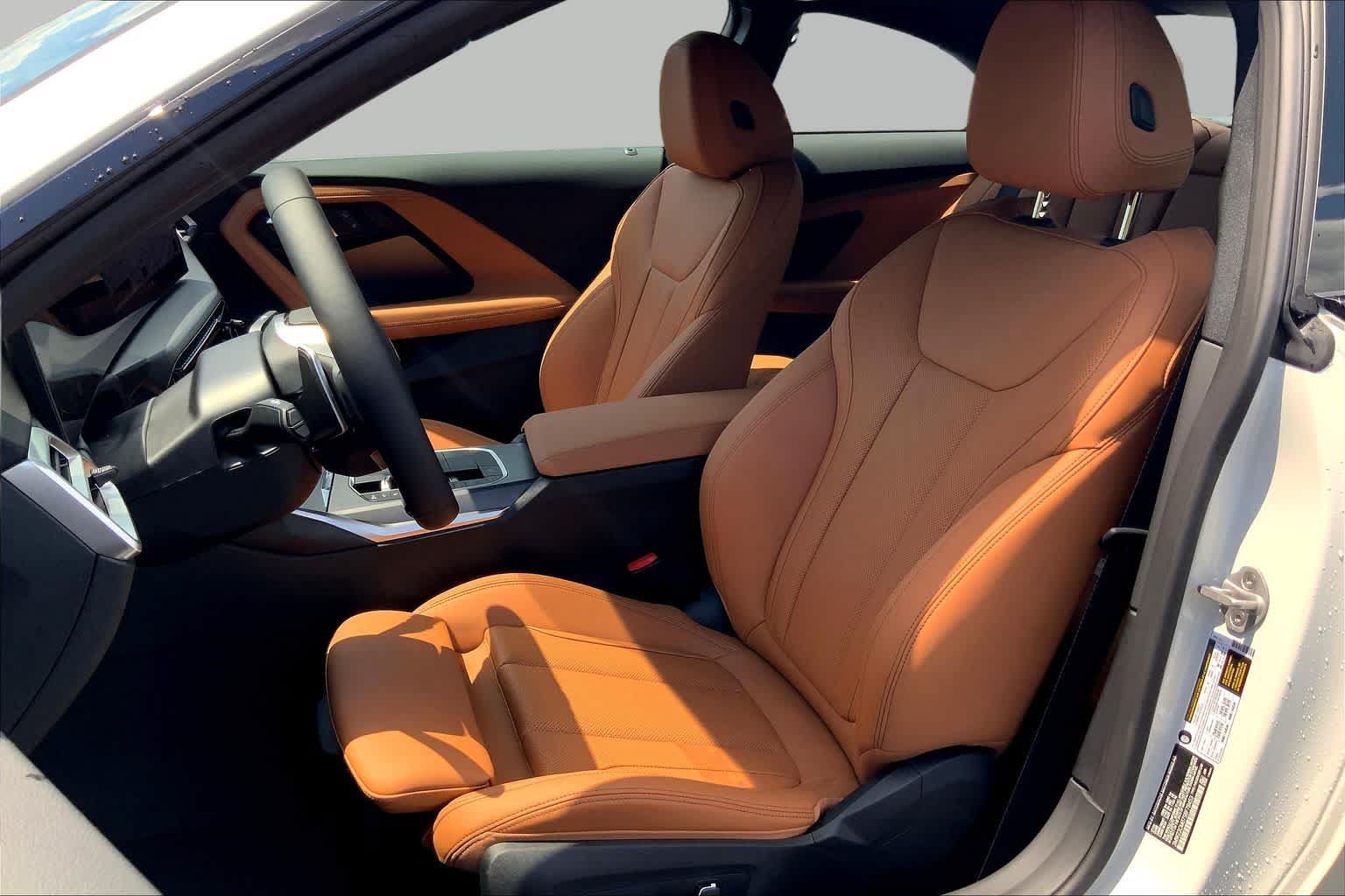New 2025 BMW 230i Coupe w/ Premium Package RWD image 9