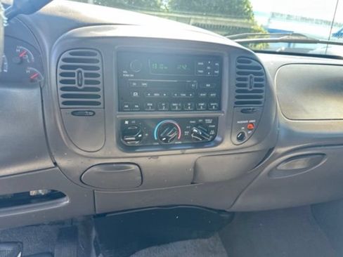 Used 2002 Ford F150 XLT RWD image 15