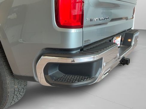 Used 2026 Chevrolet Silverado 1500 LTZ w/ LTZ Premium Package AWD/4WD image 43