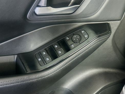 Used 2024 Nissan Rogue SV AWD/4WD image 15