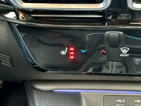 New 2026 Nissan Sentra SV w/ SV Convenience Package image 18