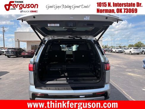 Used 2026 Toyota Sequoia Capstone AWD/4WD image 9
