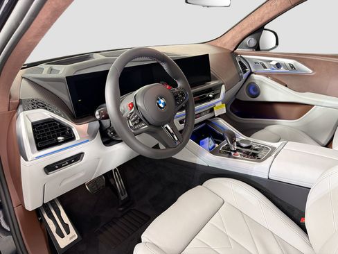 New 2026 BMW XM Label Red image 9