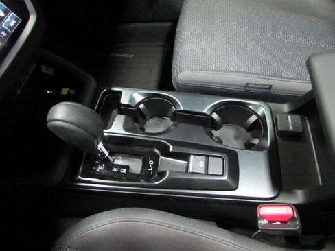 Used 2026 Subaru Forester Premium AWD/4WD image 29