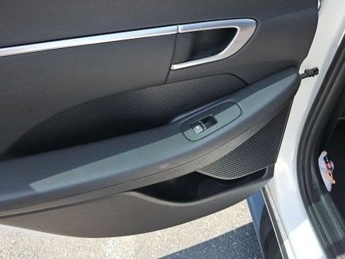 Used 2021 Hyundai Sonata SEL FWD image 16