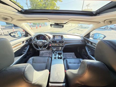 Used 2018 Honda Accord EX-L image 25