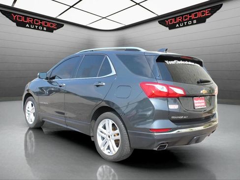 Used 2018 Chevrolet Equinox Premier image 3