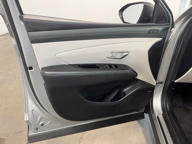 Used 2025 Hyundai Tucson Limited AWD/4WD image 25