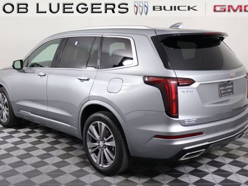 Certified 2025 Cadillac XT6 Premium Luxury FWD image 5