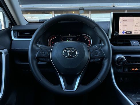 Used 2025 Toyota RAV4 XLE w/ Weather Package image 33
