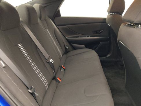 Used 2025 Hyundai Elantra Sport FWD image 19