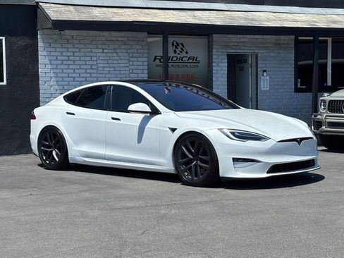 Used 2022 Tesla Model S Plaid AWD/4WD image 9