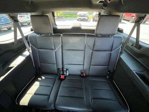 Used 2024 Cadillac Escalade ESV Sport w/ Touring Package AWD/4WD image 25