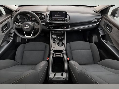 Used 2023 Nissan Rogue S image 29