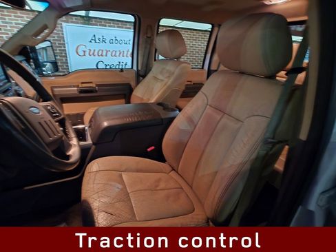 Used 2015 Ford F250 Lariat w/ Lariat Interior Package image 14