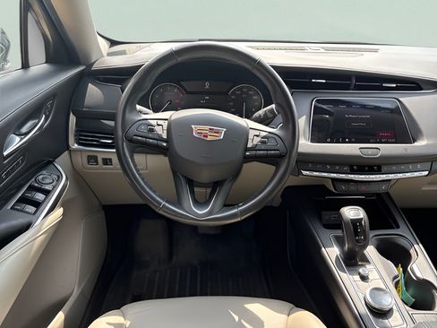 Used 2019 Cadillac XT4 Premium Luxury w/ Cold Weather Package FWD image 19