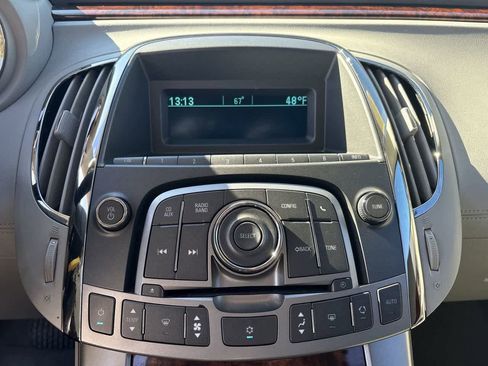 Used 2010 Buick LaCrosse CX image 19