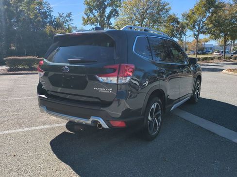 Used 2024 Subaru Forester Touring image 6